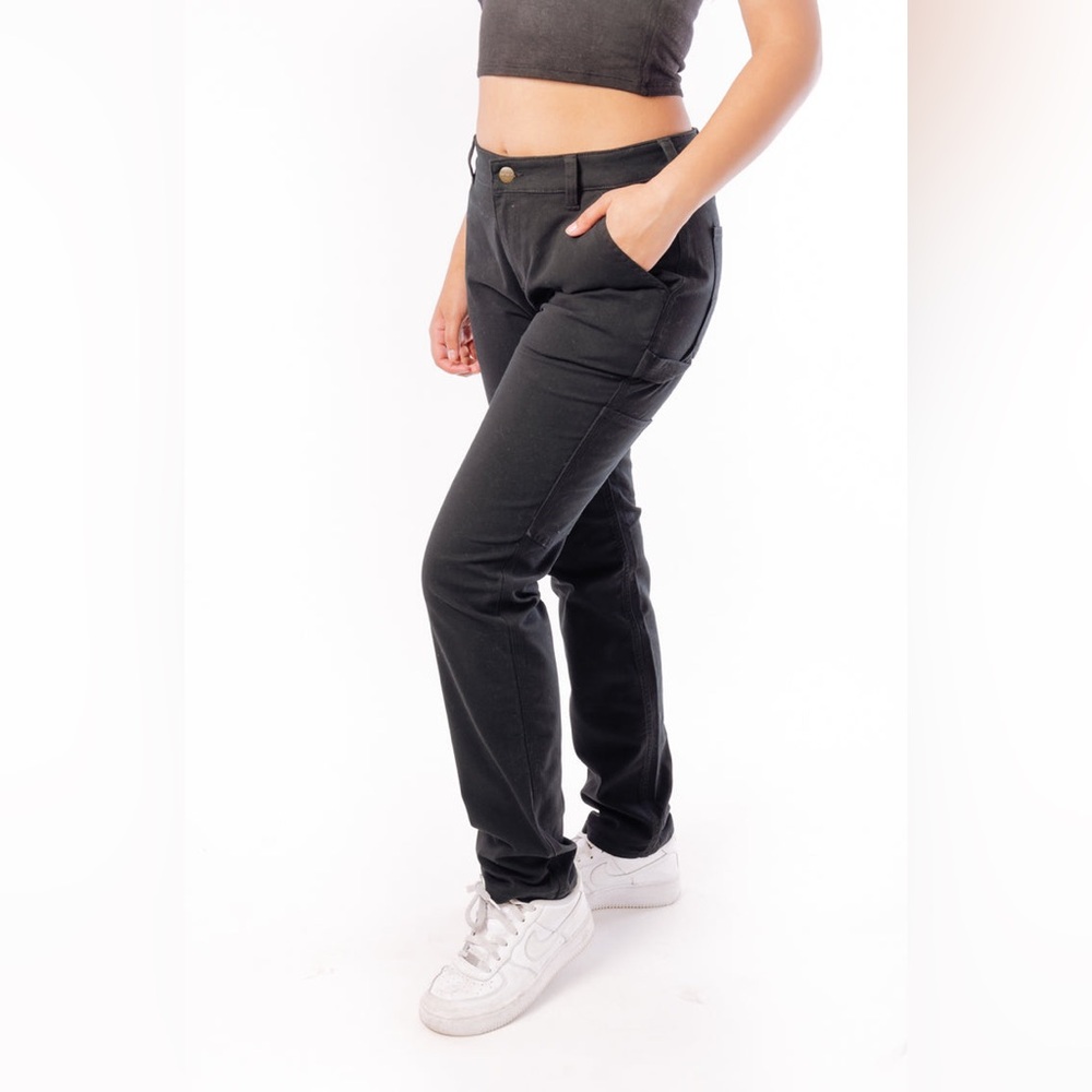 Carhartt Women's Rugged Flex Relaxed Fit Canvas Work Pant Size 2 Short